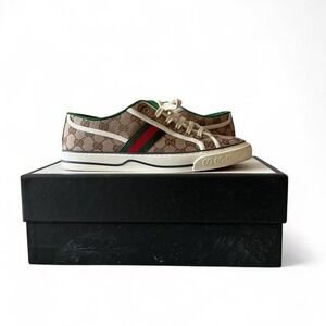 Brown and green Gucci sneakers‎  A bit used %100 authentic SIZE 10